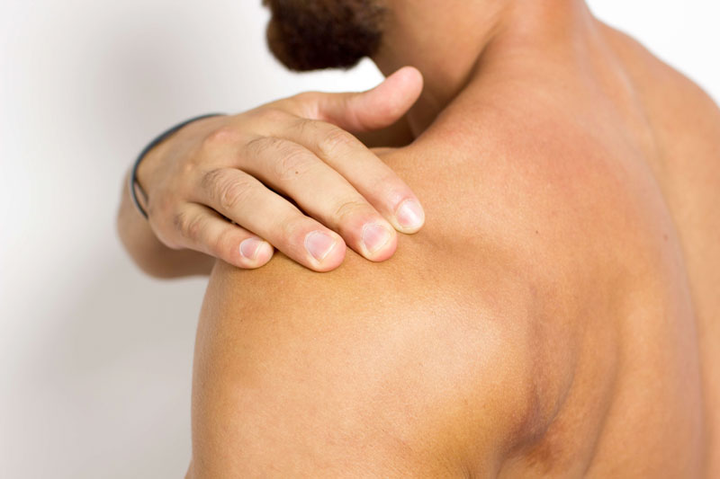 Che cos’è la lussazione della spalla