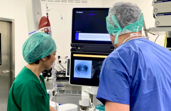 Come funziona la broncoscopia robotica nella cura dei tumori polmonari