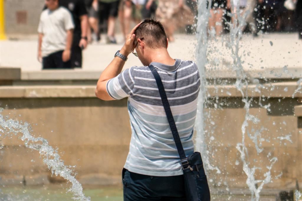 Visite specialistiche mirate e prevenzione nei mesi caldi per i soggetti più fragili (bambini, anziani e malati cronici): ecco come combattere il rischio delle ondate di calore