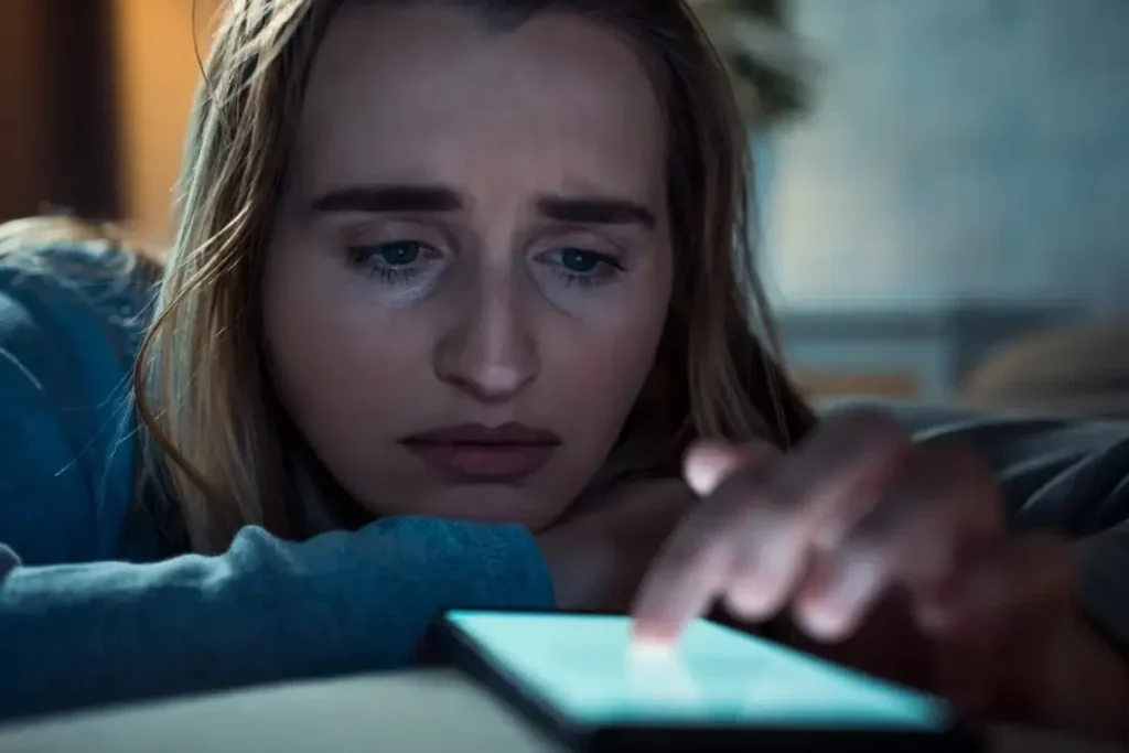 Relazioni virtuali: occasione o trappola della solitudine?